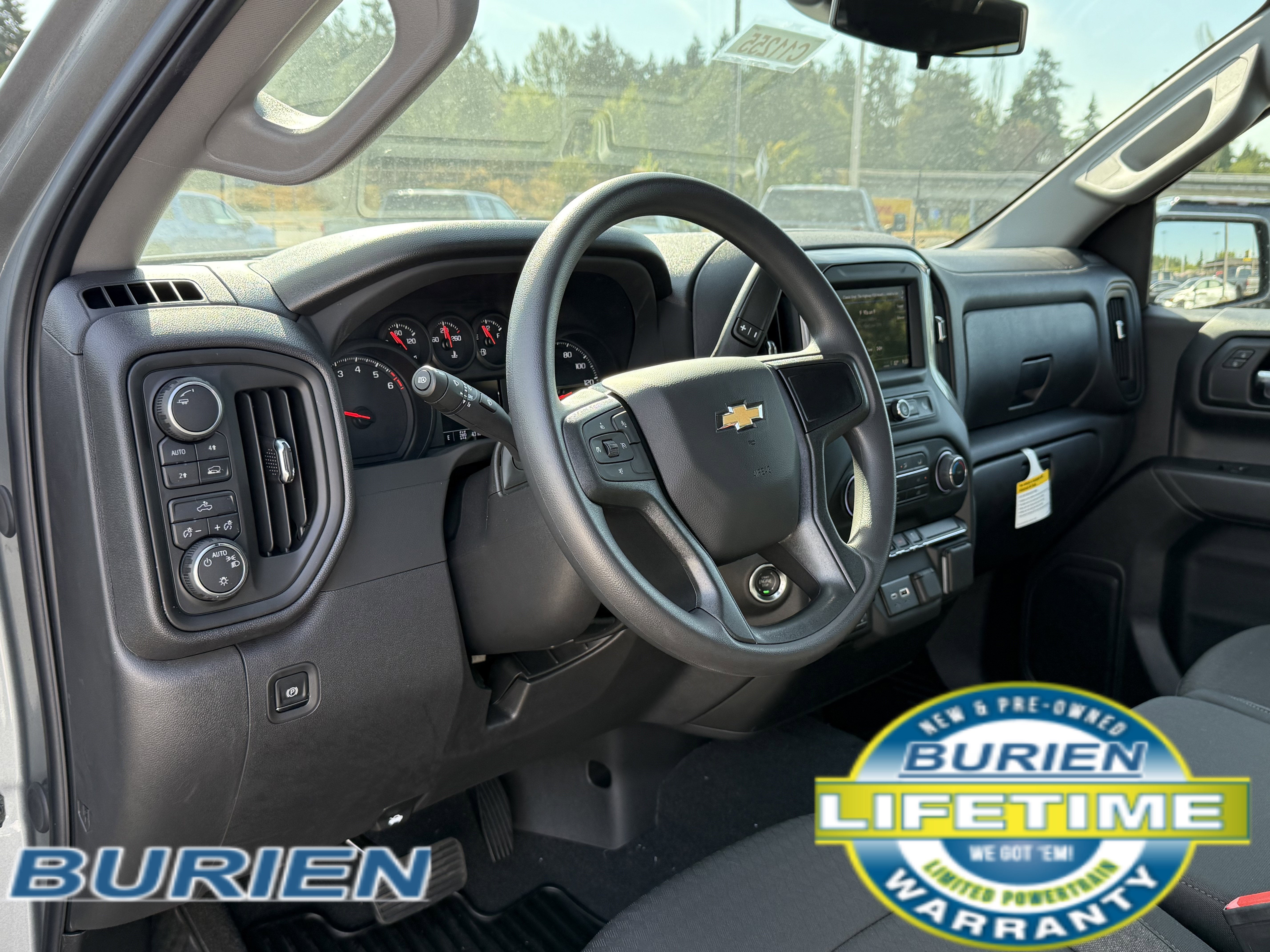 2025 Chevrolet Silverado 1500 Custom