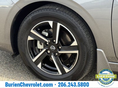 2024 Nissan Sentra SV Xtronic CVT