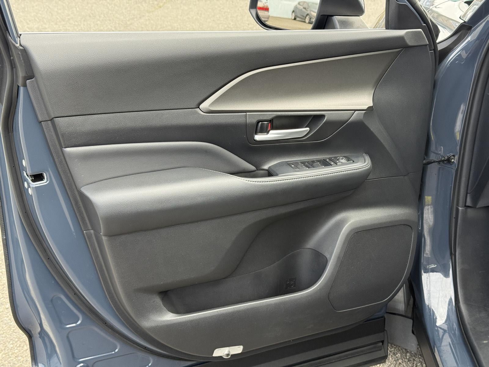 2024 Toyota Grand Highlander Hybrid XLE
