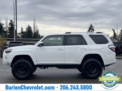 2022 Toyota 4Runner SR5