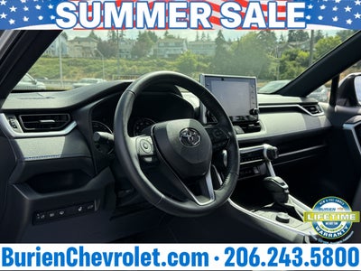 2022 Toyota RAV4 Hybrid SE