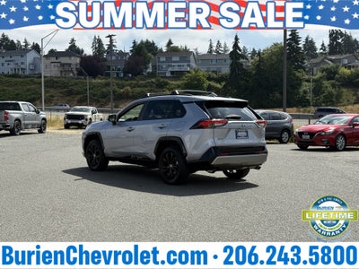2022 Toyota RAV4 Hybrid SE